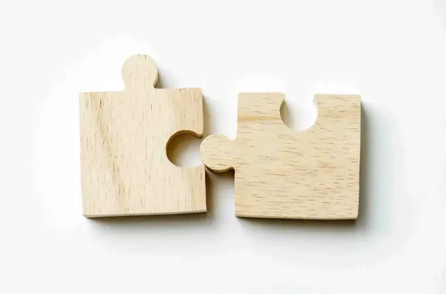 2 pièces de puzzle qui vont s'emboîter